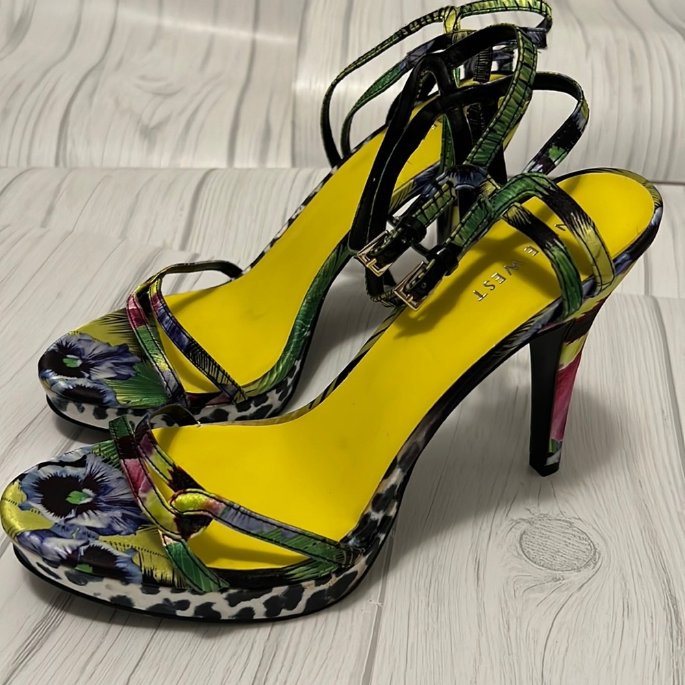 Nine West Floral and Animal Print Heels Size 8.5